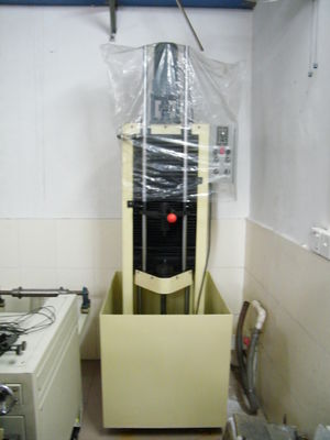 Xử lý phun xịt Khởi tạo Hardening Máy xử lý nhiệt Gear / rod